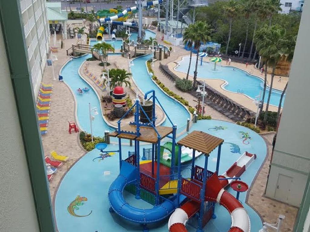 Spacious Beach House Unit,Beautifully Furnished 2 Bed 2Bath./2Min.Walk To Beach Clearwater Beach Bagian luar foto